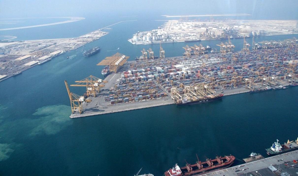 Free Zone vs Mainland Warehouse in Dubai: Which One Fits Your Business?