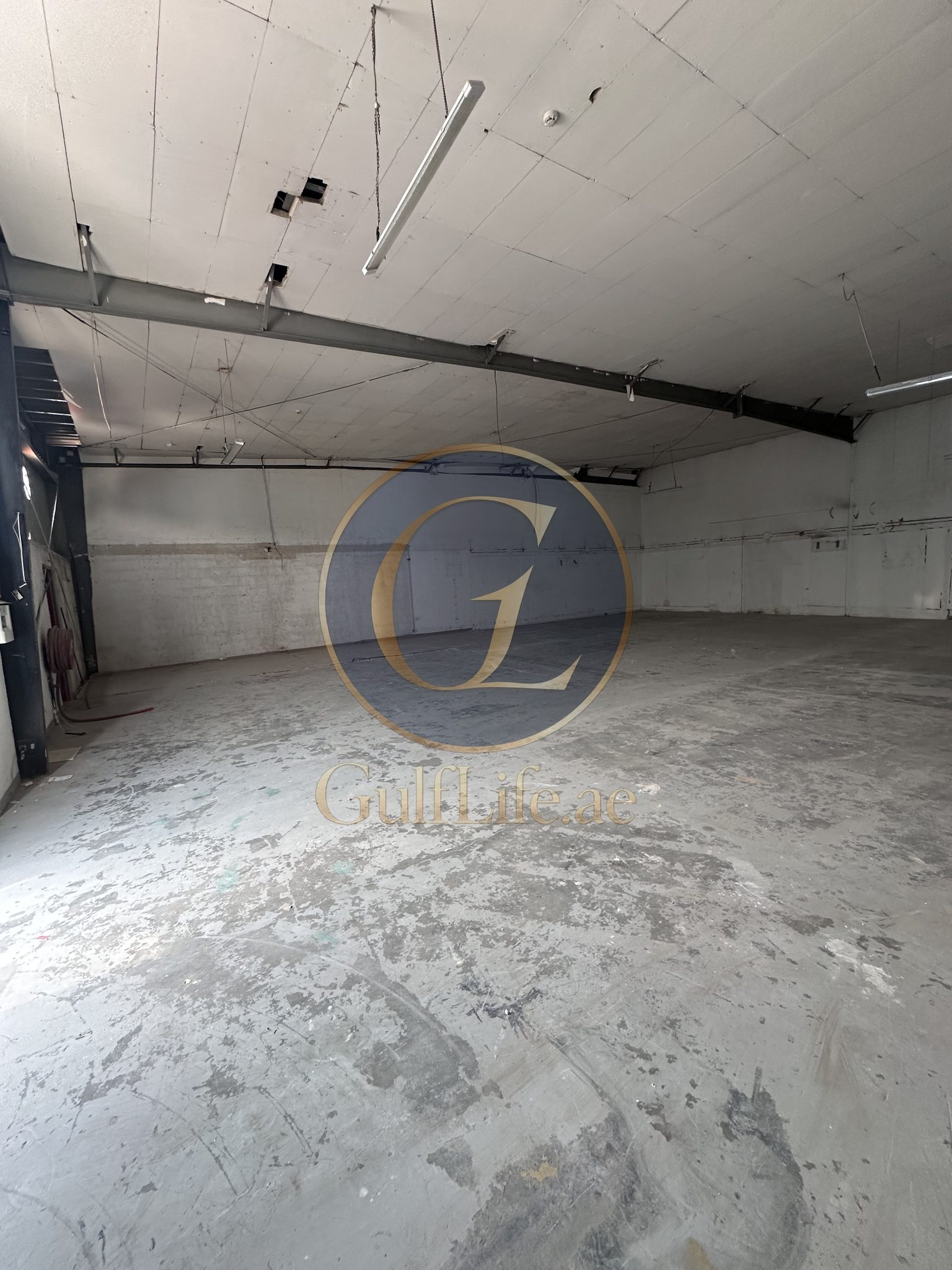Warehouse for Rent in Al Quoz | 2,850 sqft - photo 2