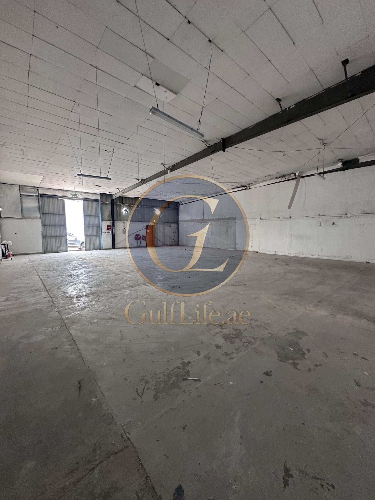 Warehouse for Rent in Al Quoz | 2,850 sqft - photo 3