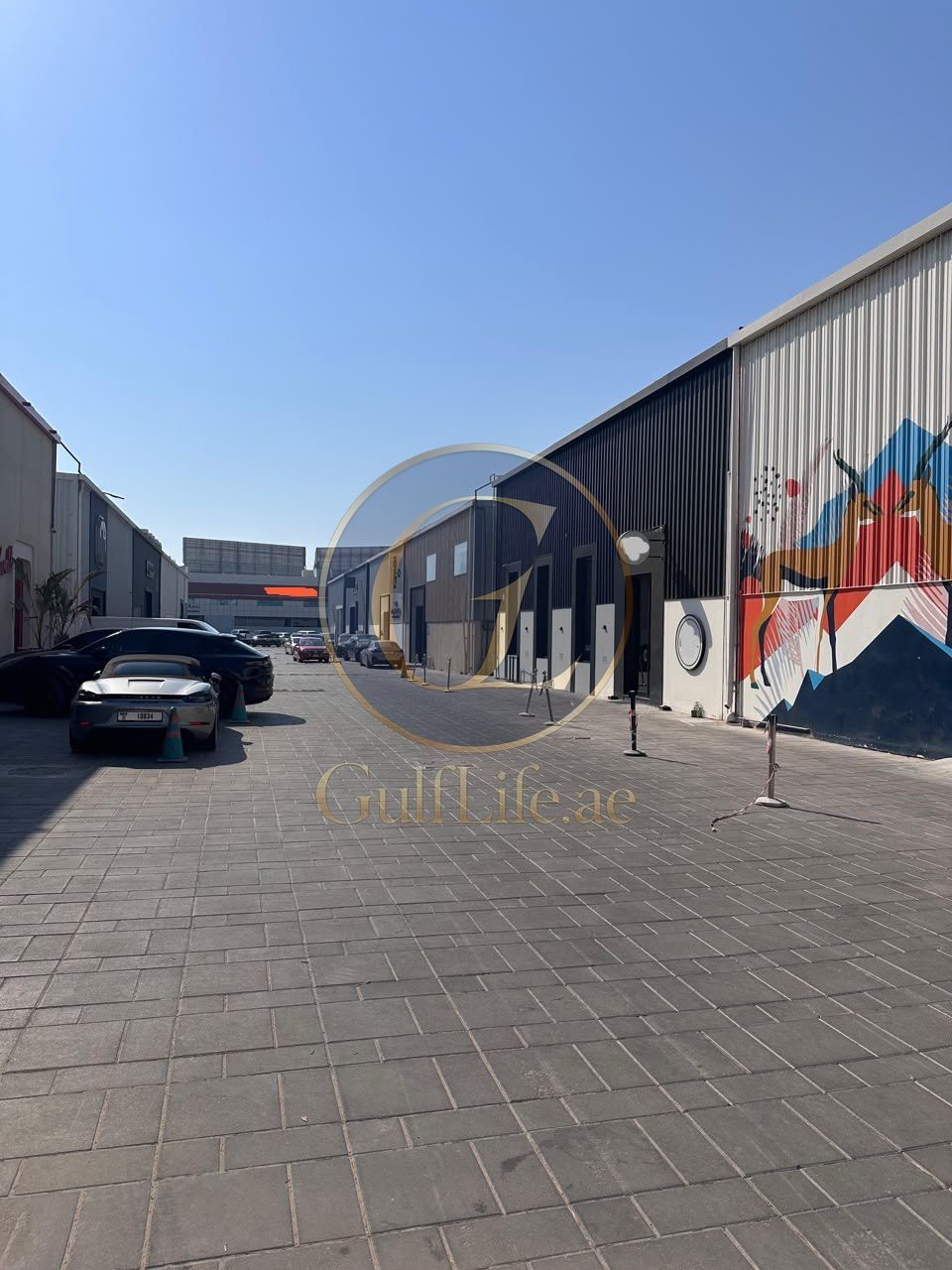 Warehouse for Rent in Al Quoz | 3,850 sqft – photo 1 Warehouse for Rent in Al Quoz | 3,850 sqft - photo 1