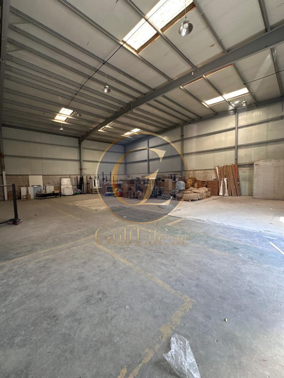 Warehouse for Rent in Al Quoz | 3,850 sqft - photo 2