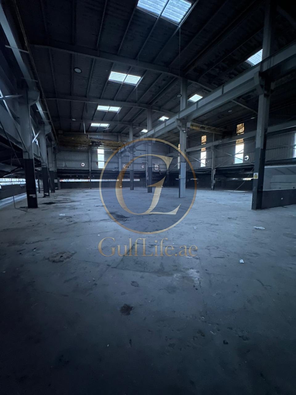 Warehouse for Rent in Al Quoz | 15,000 sqft - photo 2