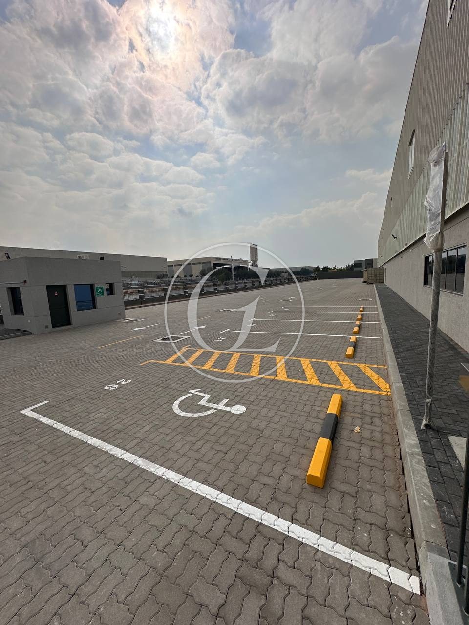 Warehouse for Rent in Dubai Industrial City | 35,274 sqft - photo 4