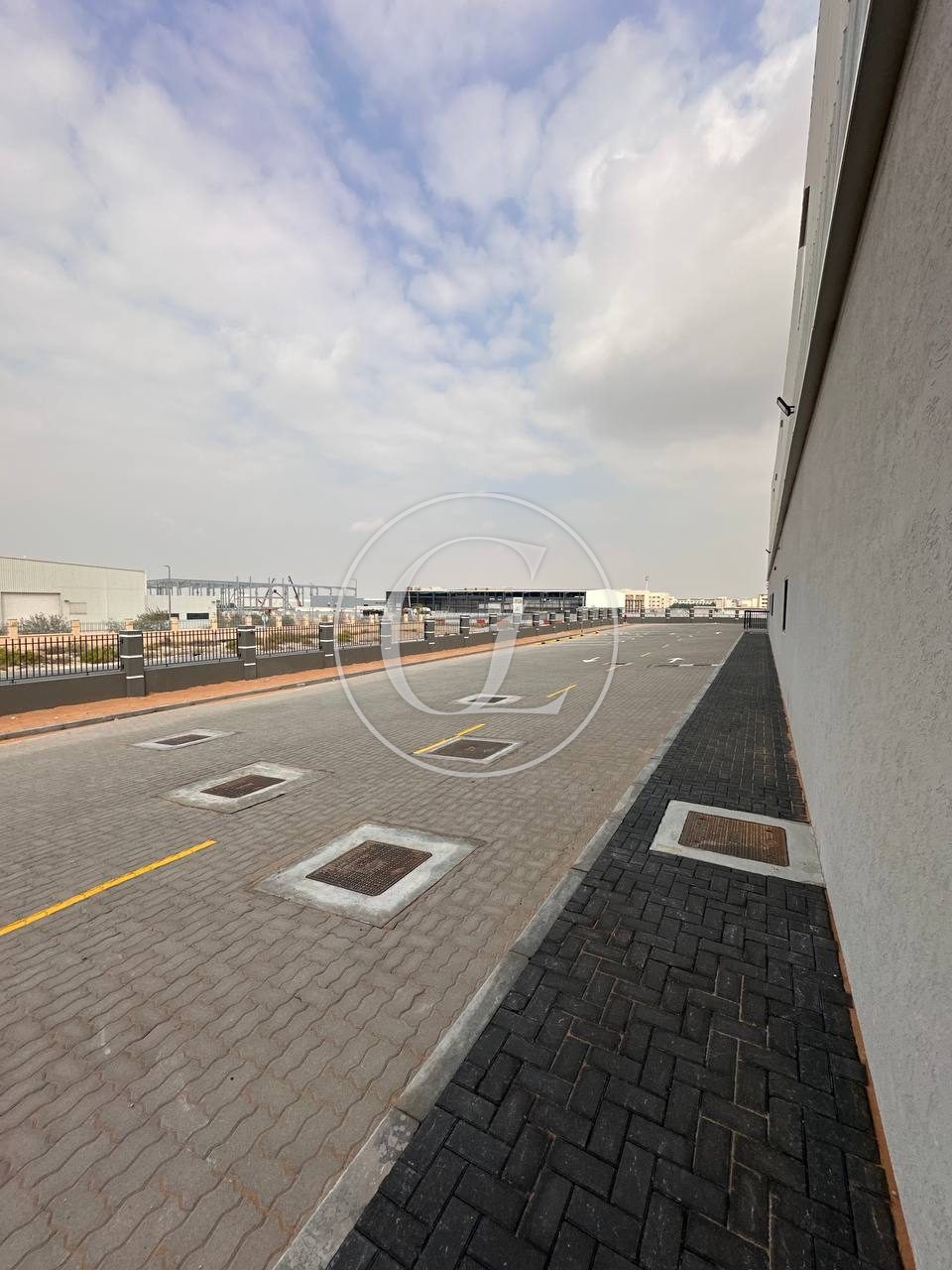 Warehouse for Rent in Dubai Industrial City | 35,274 sqft - photo 9