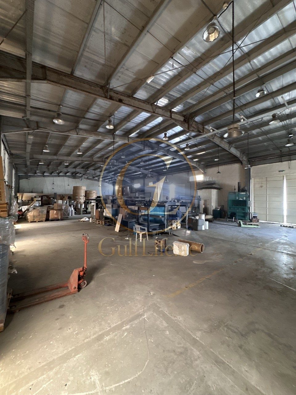 Warehouse for Rent in Dubai Industrial City | 7,500 sqft - photo 3