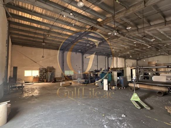 Warehouse for Rent in Dubai Industrial City | 7,500 sqft - photo 9