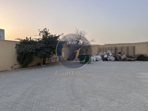 Industrial Land for Rent in Dubai Industrial City | 10,000 sqft - photo 1