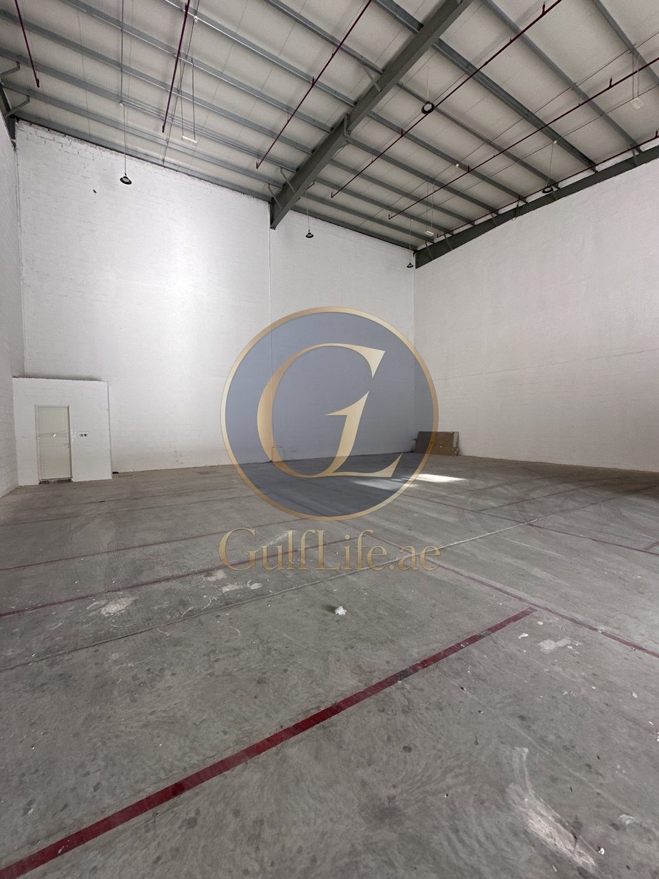 Warehouse for Rent in Dubai Industrial City | 4,050 sqft - photo 2