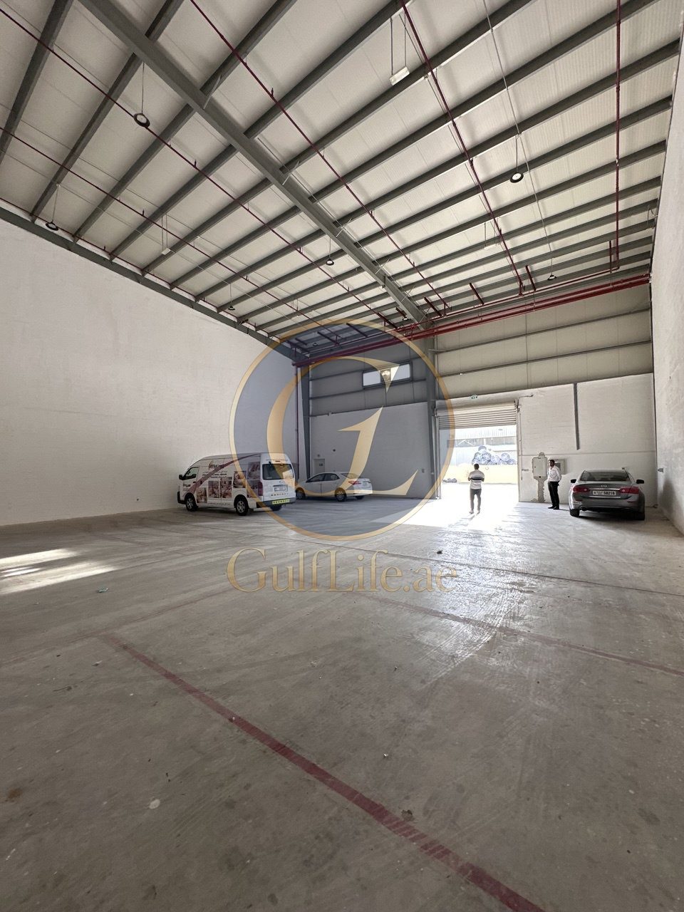 Warehouse for Rent in Dubai Industrial City | 4,050 sqft - photo 3