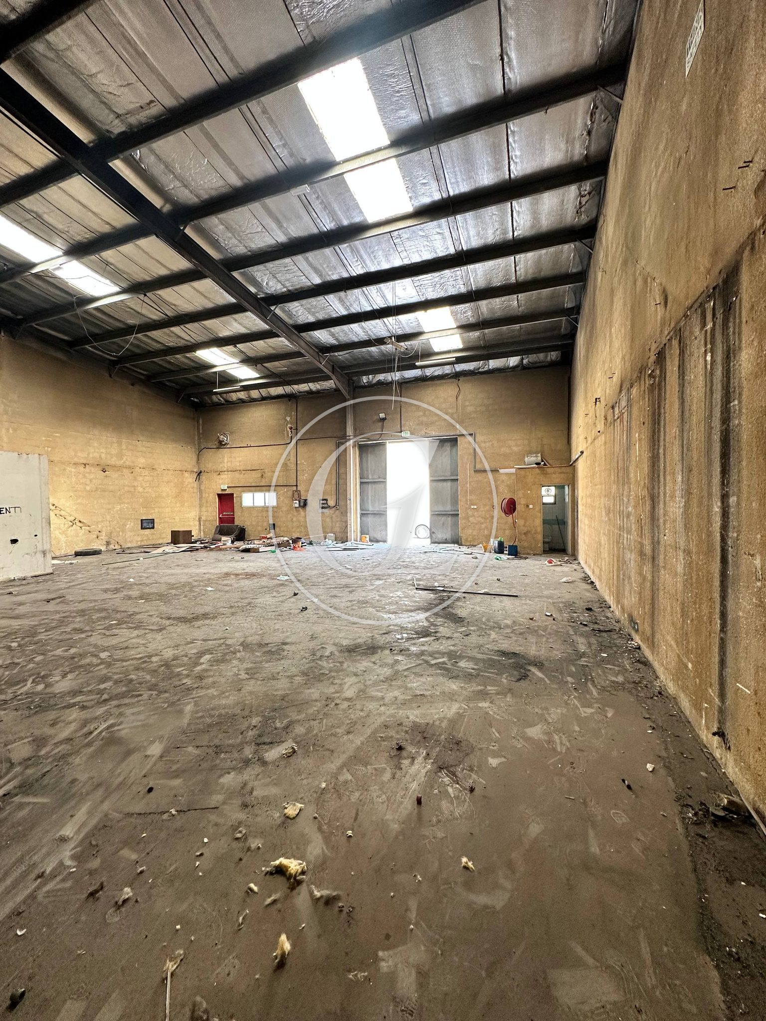 Warehouse for Rent in Dubai Investments Park | 2,600 sqft – photo 1 Warehouse for Rent in Dubai Investments Park | 2,600 sqft - photo 1