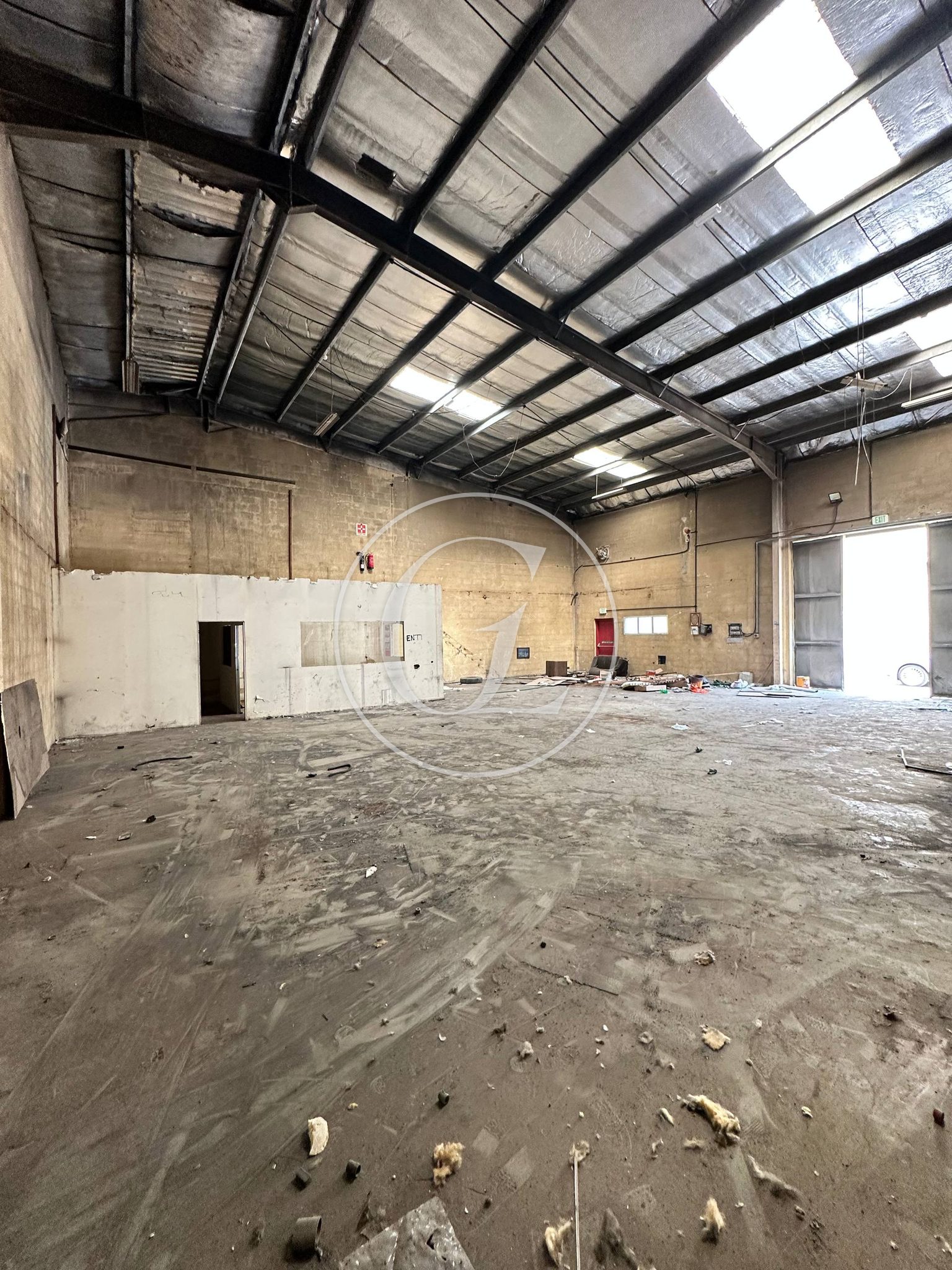 Warehouse for Rent in Dubai Investments Park | 2,600 sqft - photo 3