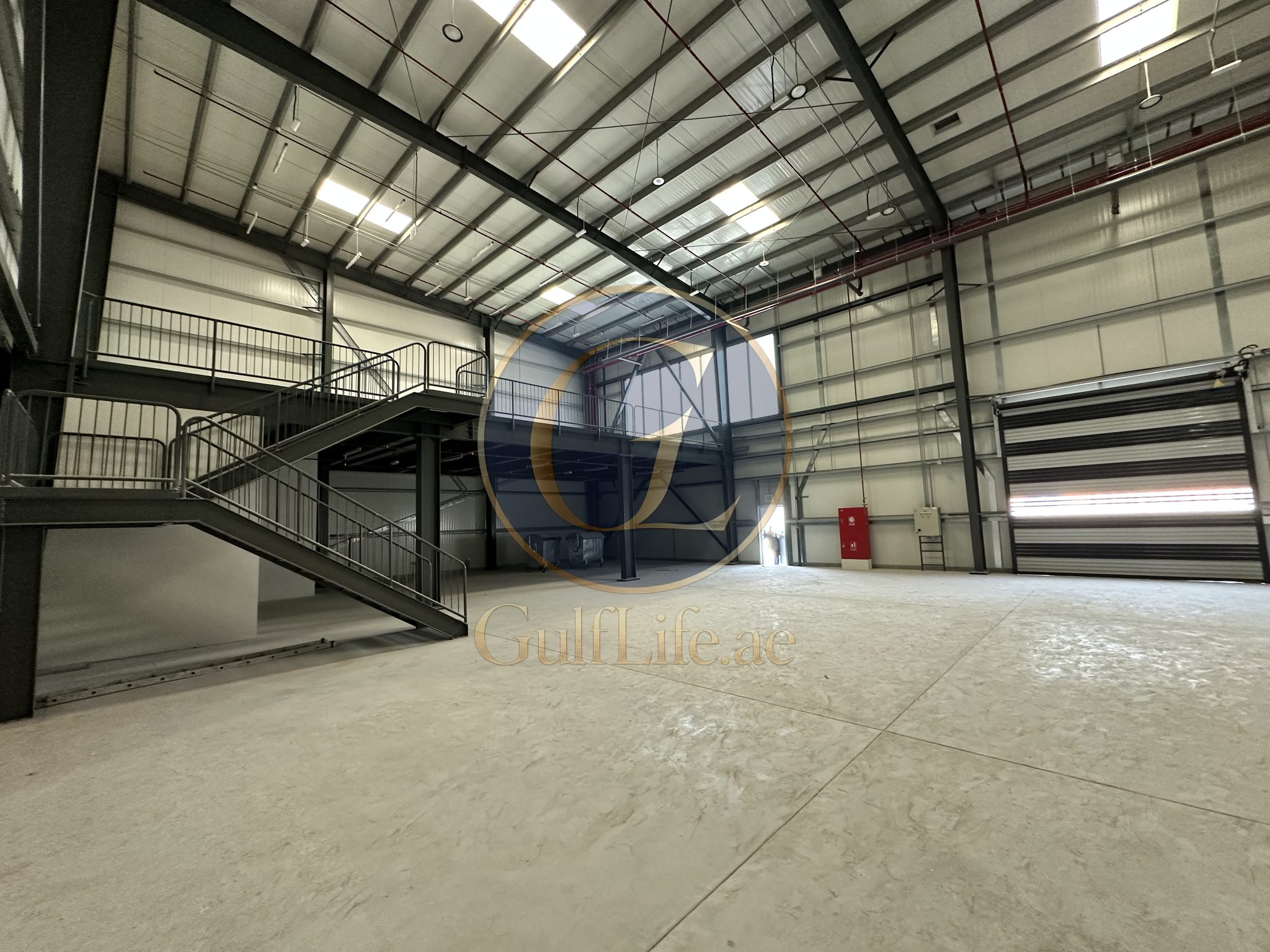 Warehouse for Rent in Jebel Ali | 6,089 sqft - photo 2