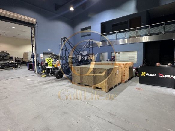 Warehouse for Rent in Al Quoz | 6,000 sqft - photo 1