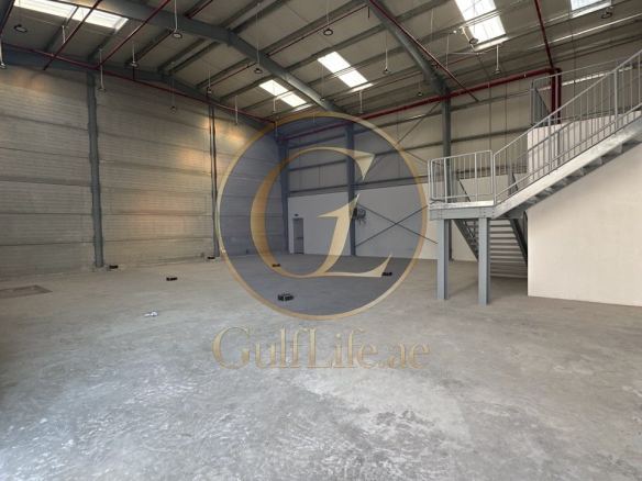 Warehouse for Rent in Al Quoz | 6,398 sqft | 45 KW - photo 1