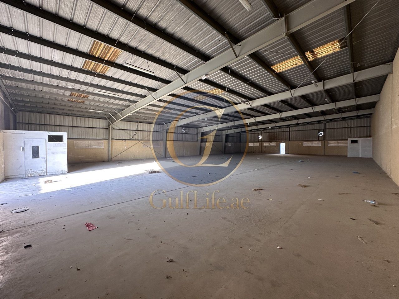Warehouse for Rent in Al Quoz | 8,000 sqft – photo 1 Warehouse for Rent in Al Quoz | 8,000 sqft - photo 1