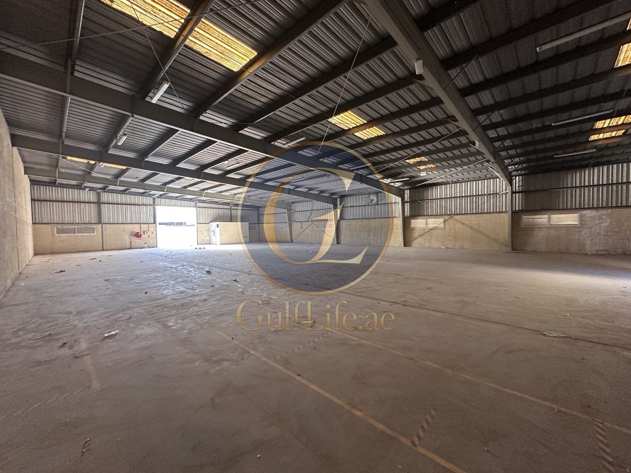 Warehouse for Rent in Al Quoz | 8,000 sqft - photo 6