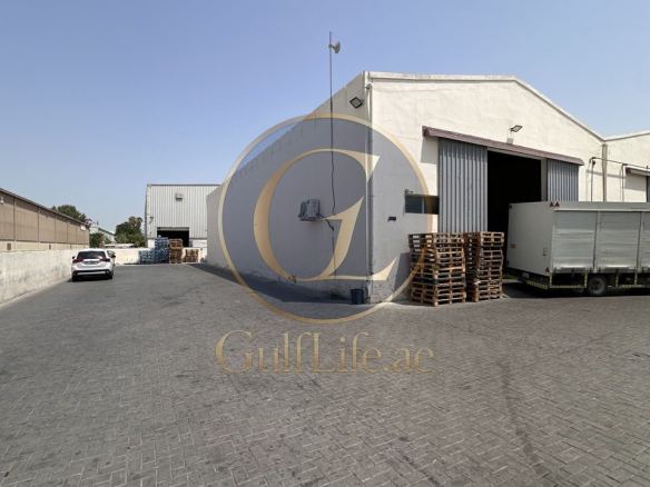 Warehouse for Sale in Dubai Investments Park | 68,000 sqft | 300 KW - photo 1