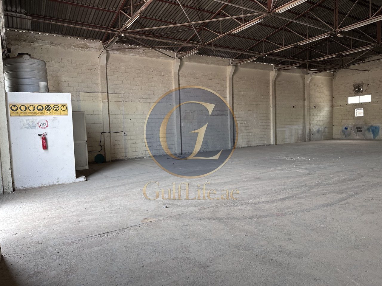 Warehouse for Rent in Jebel Ali | 3,760 sqft – photo 1 Warehouse for Rent in Jebel Ali | 3,760 sqft - photo 1