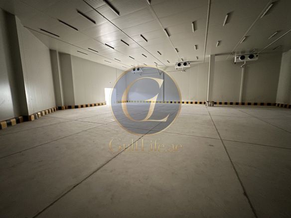 Cold Storage for Rent in Ras Al Khor | 5,512 sqft - photo 1